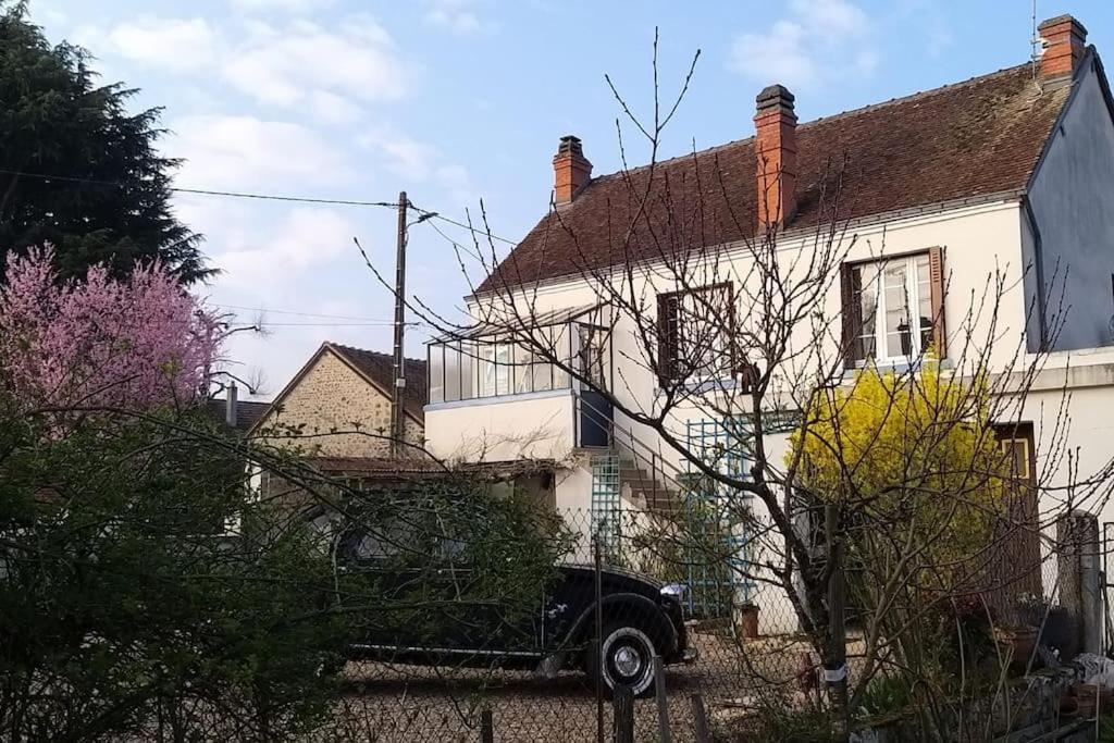 Les Noyers Monestois Entre Cher Et Canal De Berry Mennetou-sur-Cher Экстерьер фото