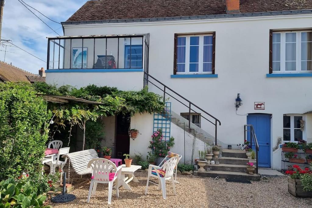 Les Noyers Monestois Entre Cher Et Canal De Berry Mennetou-sur-Cher Экстерьер фото